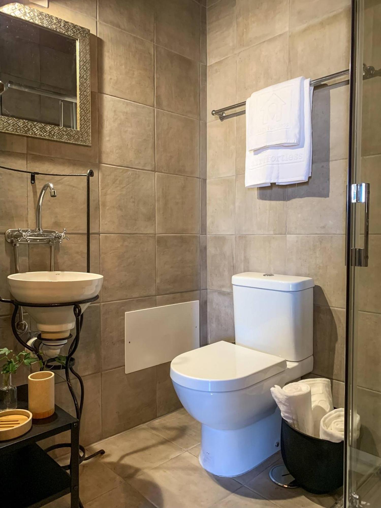 Chic Suite Figueiras W Balcony In Taviras Historical Centre ภายนอก รูปภาพ